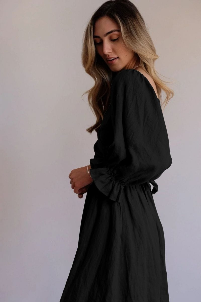 Tana | Elegant French Dress with Stylish Ruffled Sleeves