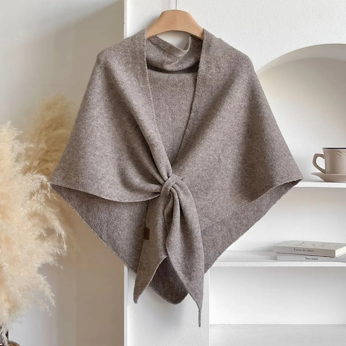 Rose™ | Cozy autumn scarf for warmth and style
