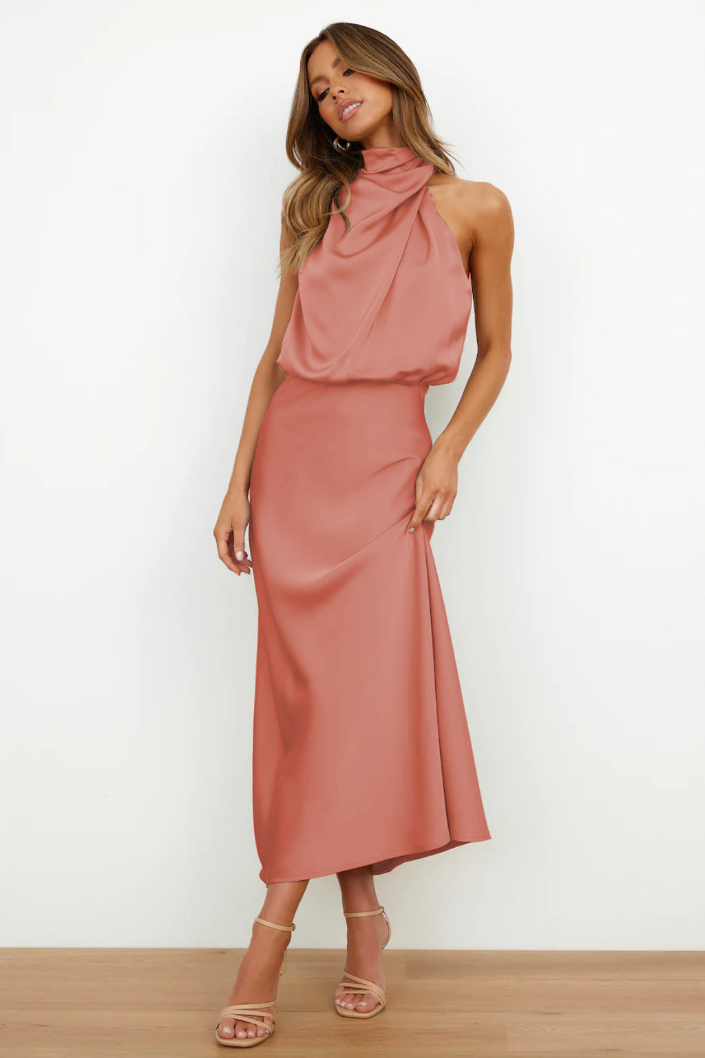 Valeria™ | Elegant Halter Neck Long Dress for Any Occasion