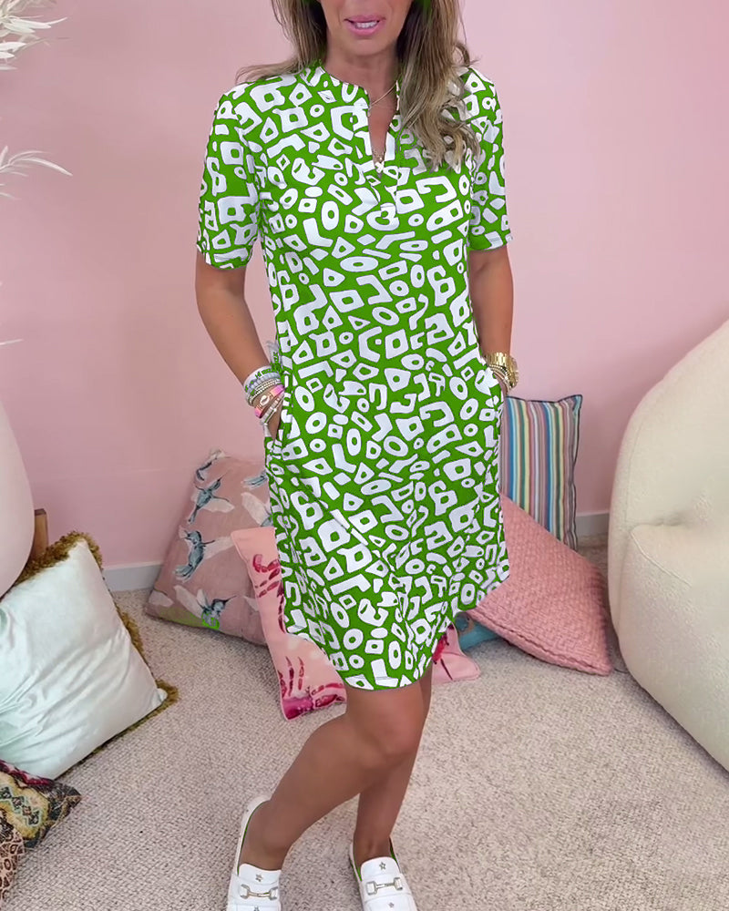 Viaro™ | Stylish Printed Dress with V-Neck and Pockets