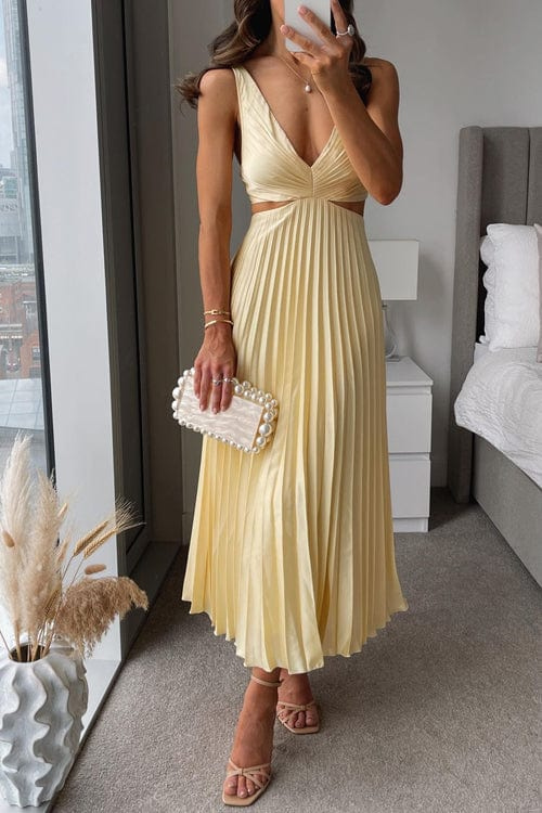 KESLEY™ | Elegant V-Neck Pleated Dress for Any Occasion
