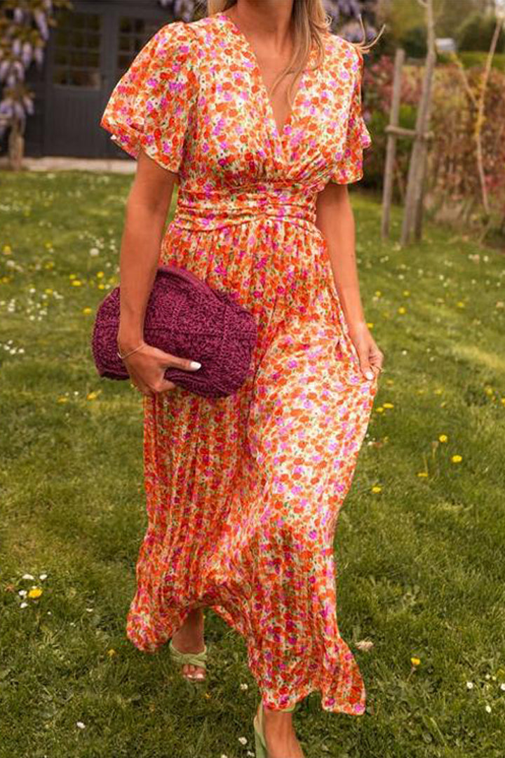 Pauline | Elegant floral design, perfect for any occasion