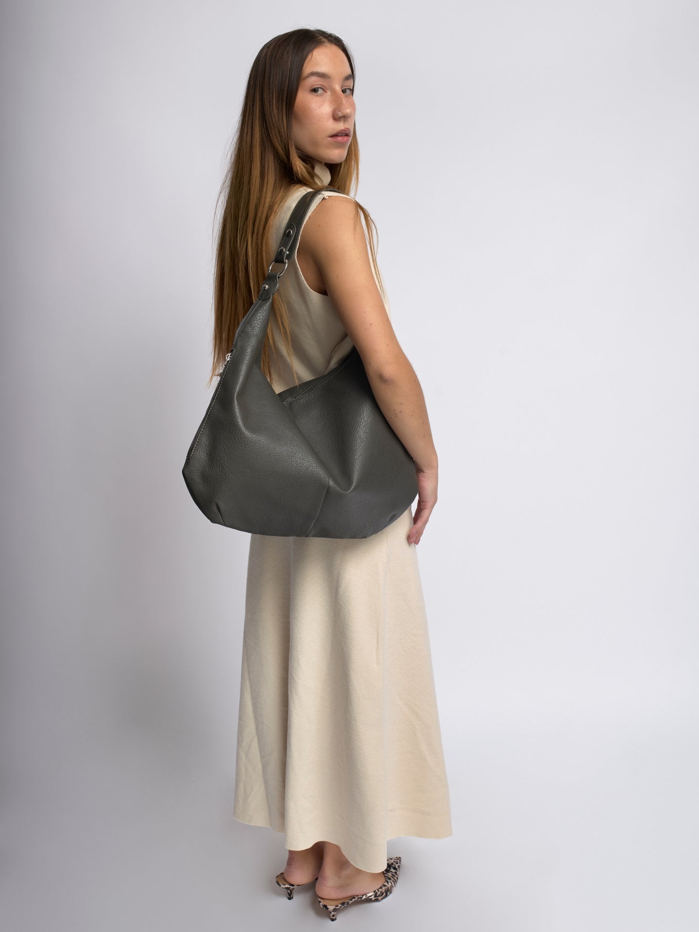 Kaia | Sleek Leather Bag 