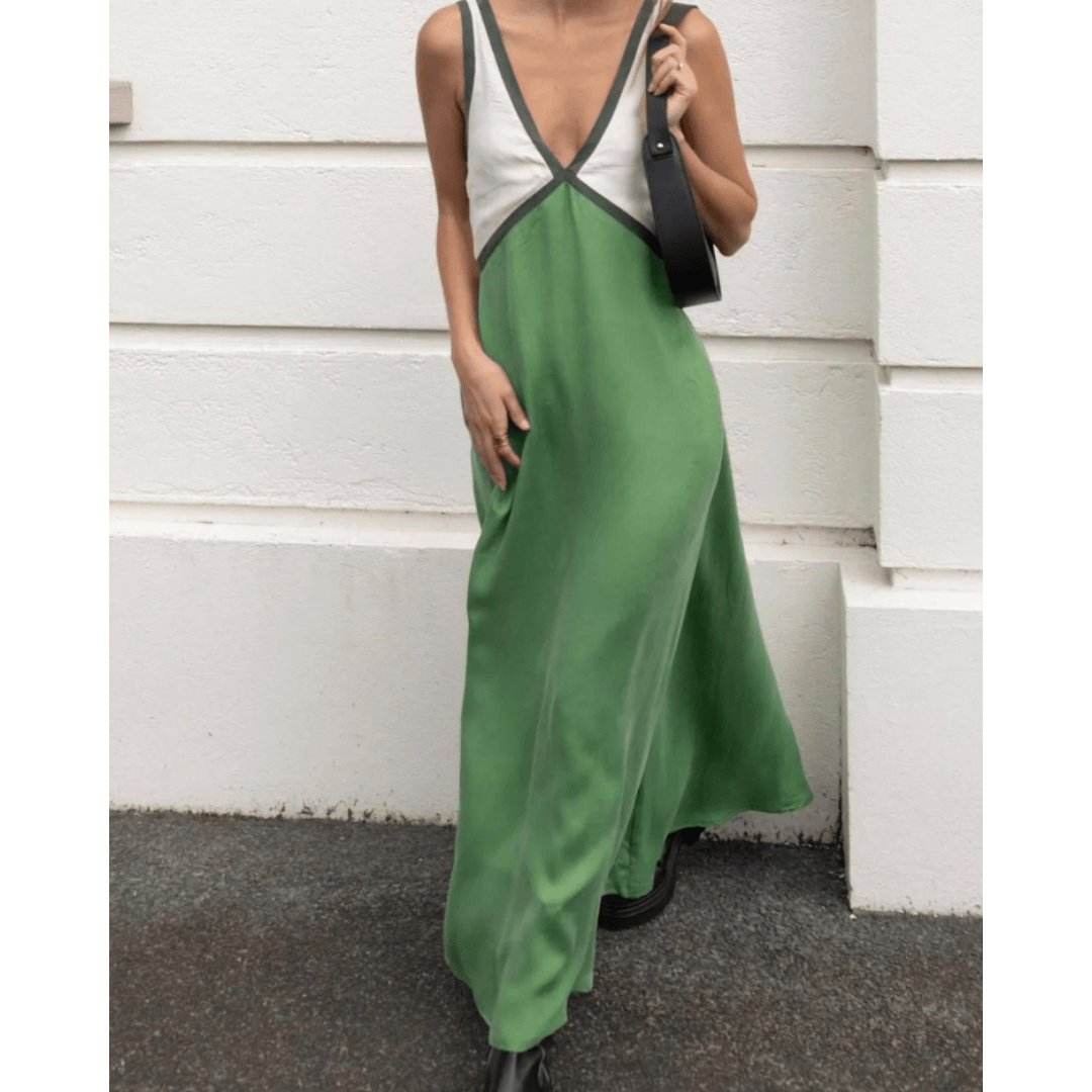 RENATA | Elegant V-Neck Dress for Any Occasion