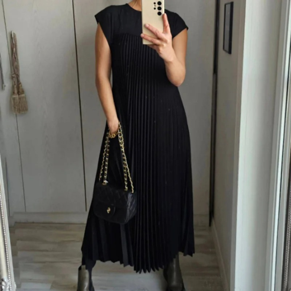 Seline® | Breezy, Stylish, and Comfortable Pleated Dress