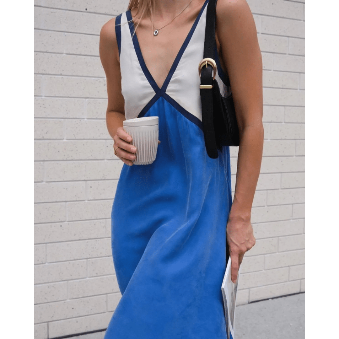 RENATA | Elegant V-Neck Dress for Any Occasion