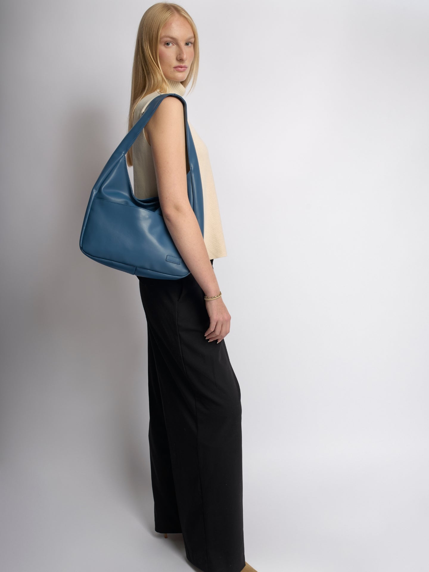 Maya - Daily Shoulder Bag - With Zipper 