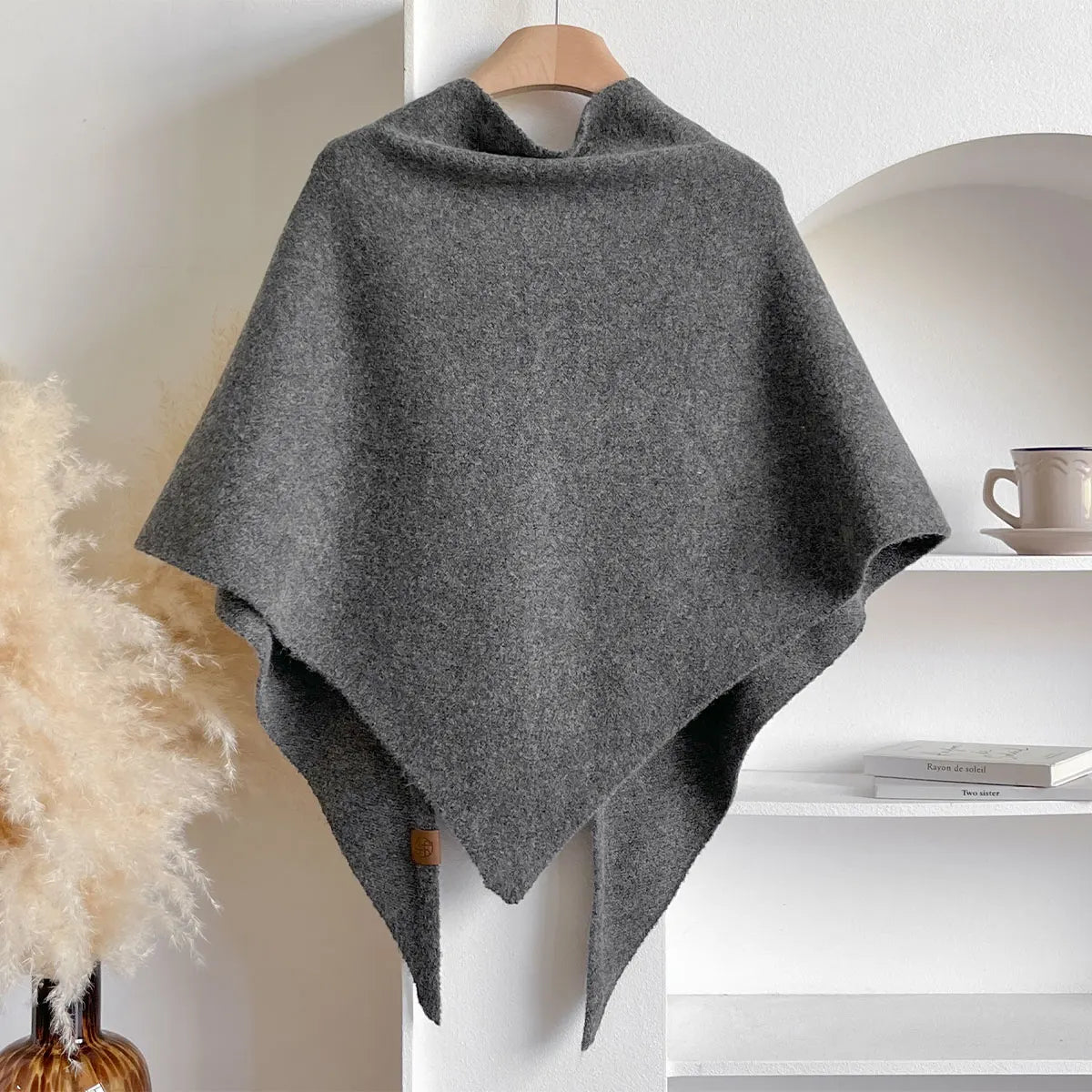 Rose™ | Cozy autumn scarf for warmth and style