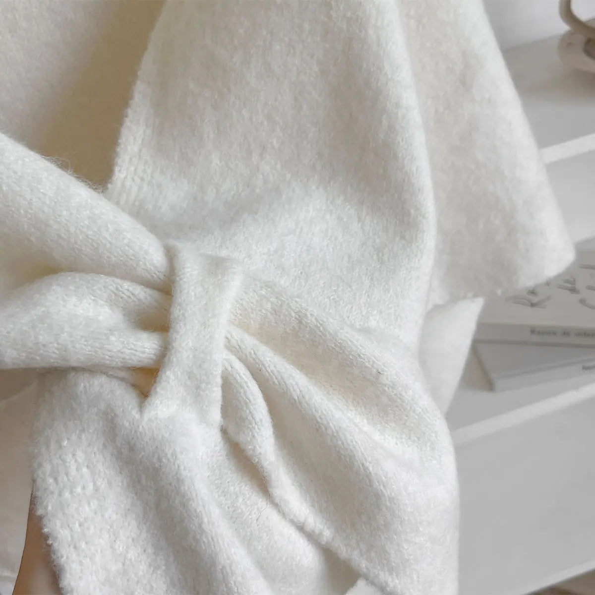 Rose™ | Cozy autumn scarf for warmth and style