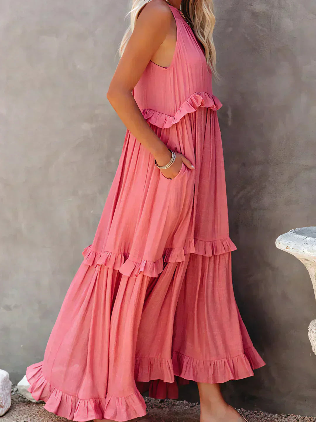 Sarah | Elegant Halter Maxi Dress with Ruffles, Perfect for Summer