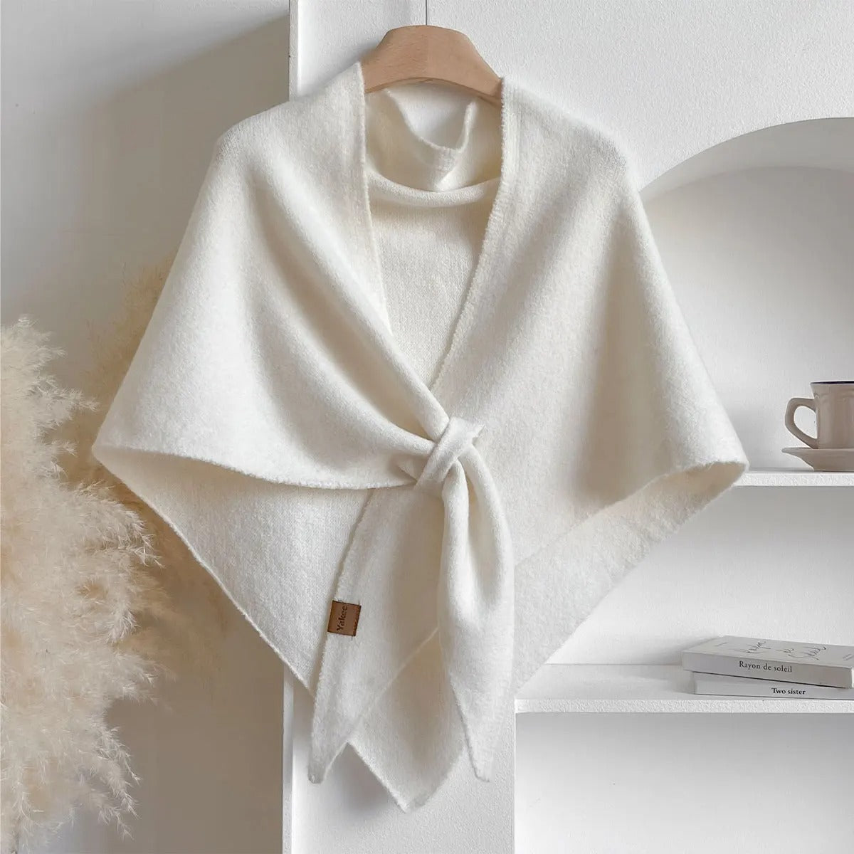 Rose™ | Cozy autumn scarf for warmth and style